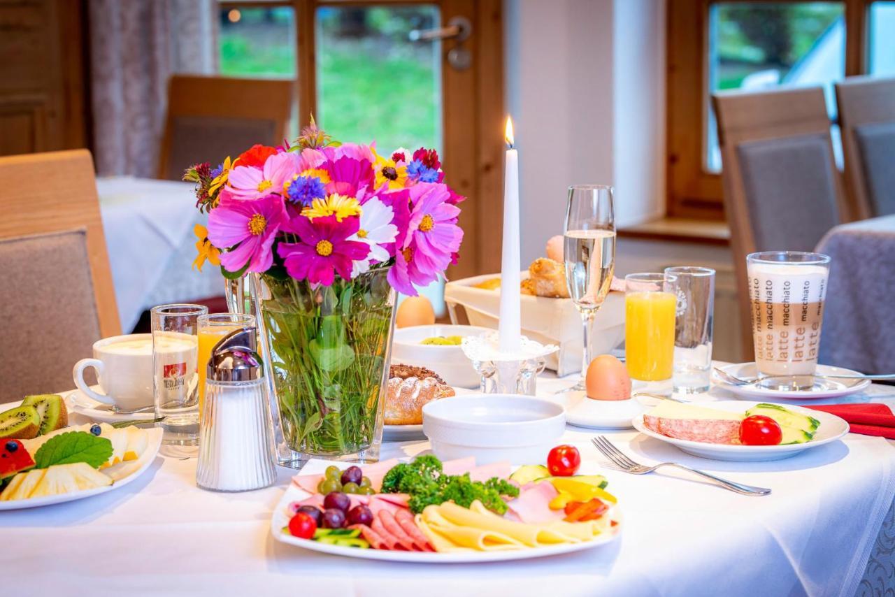 Hotel Schoerhof Saalfelden Екстериор снимка