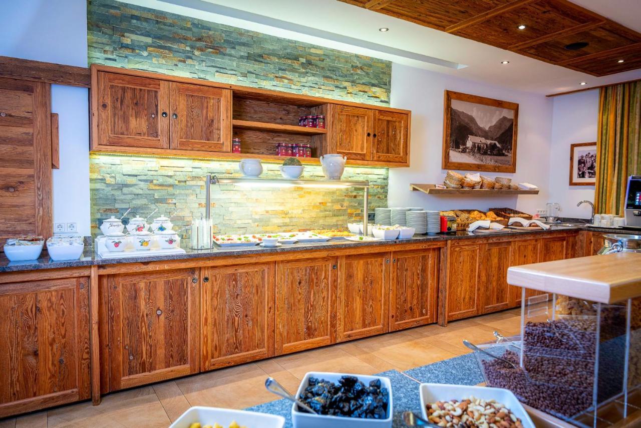 Hotel Schoerhof Saalfelden Екстериор снимка