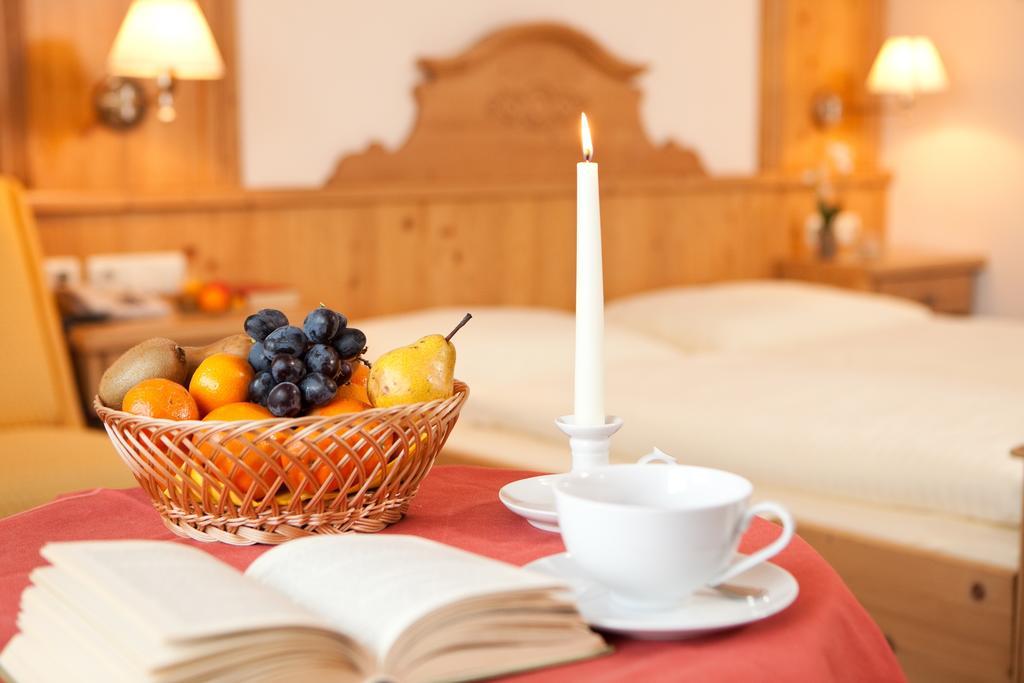 Hotel Schoerhof Saalfelden Стая снимка